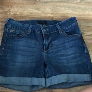 Celebrity pink denim shorts